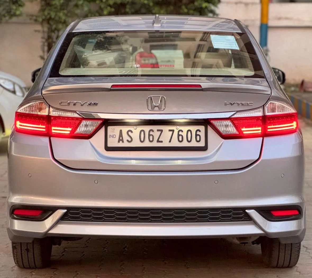 Honda City - Thumbnail 5